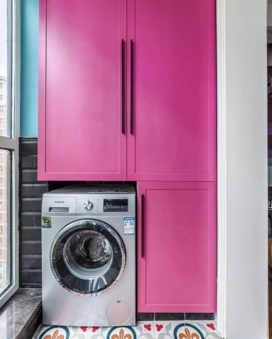 嫌卫生间太小？那是因为你没利用好阳台！