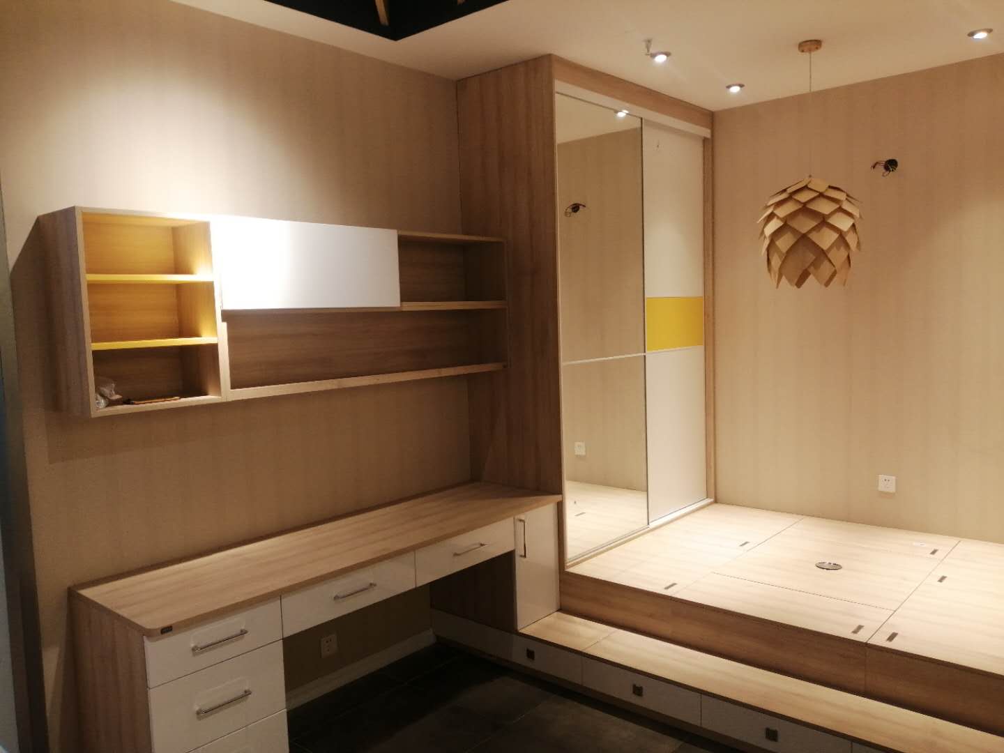 近年来大热的和式装修中，地台和榻榻米有何区别？