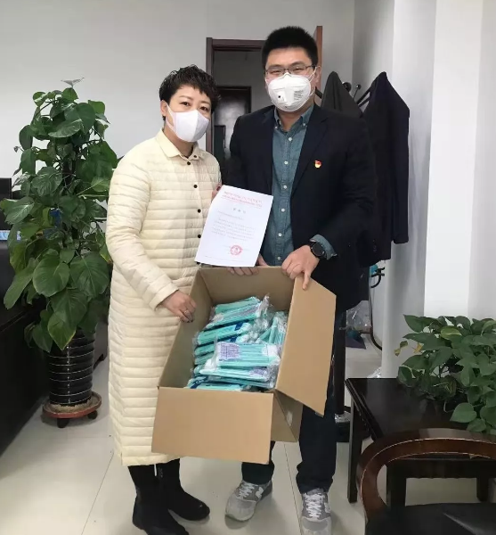 助力疫情 防控捐献 |包头东易日盛装饰帮扶一线