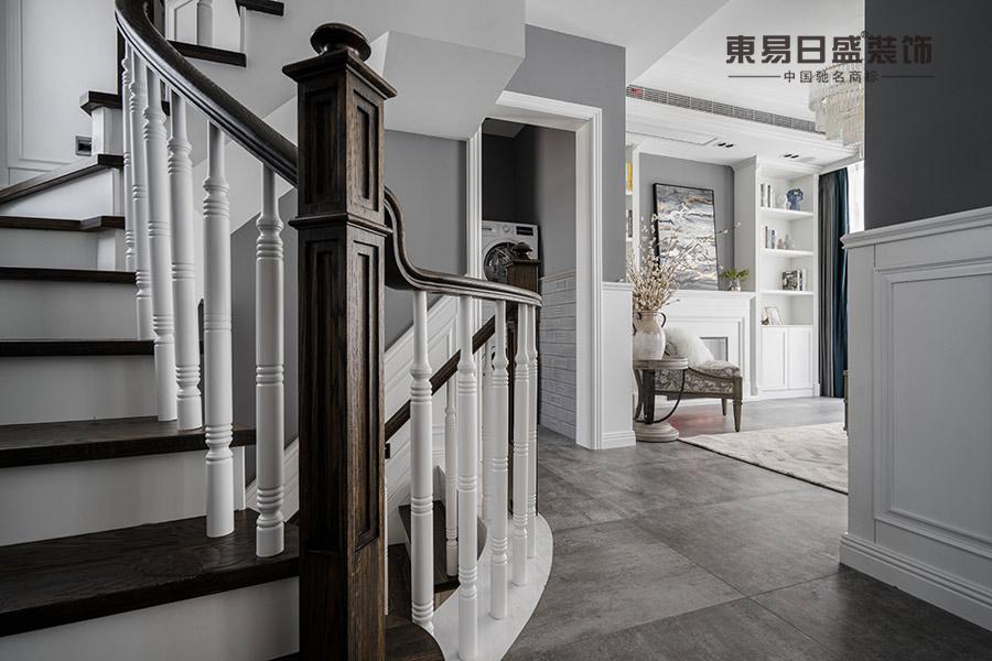 选择复式，楼梯怎么装修才好看？