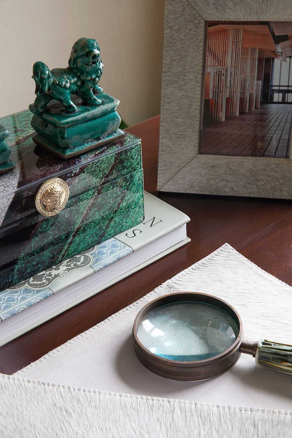 卧室装修注意事项卧室隔断柜的好处