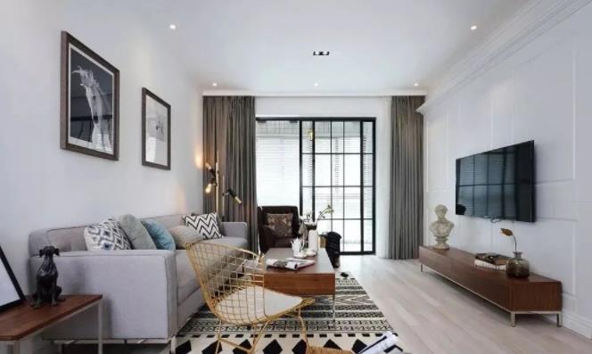 准备在客厅和阳台之间装门？赶紧先停下来！