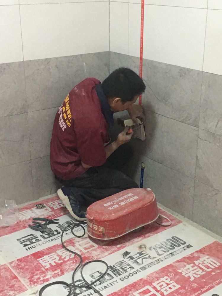 装修做腻子的基本步骤，腻子施工的注意事项