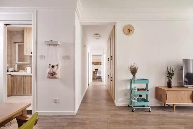 装修时如何选踢脚线颜色才不会毁了家的颜值？