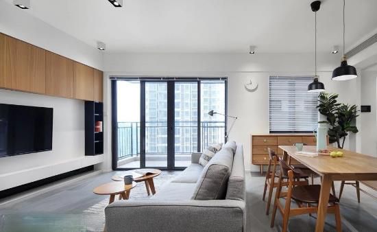 沙发这样往前挪10cm，客厅实用性竟翻倍！